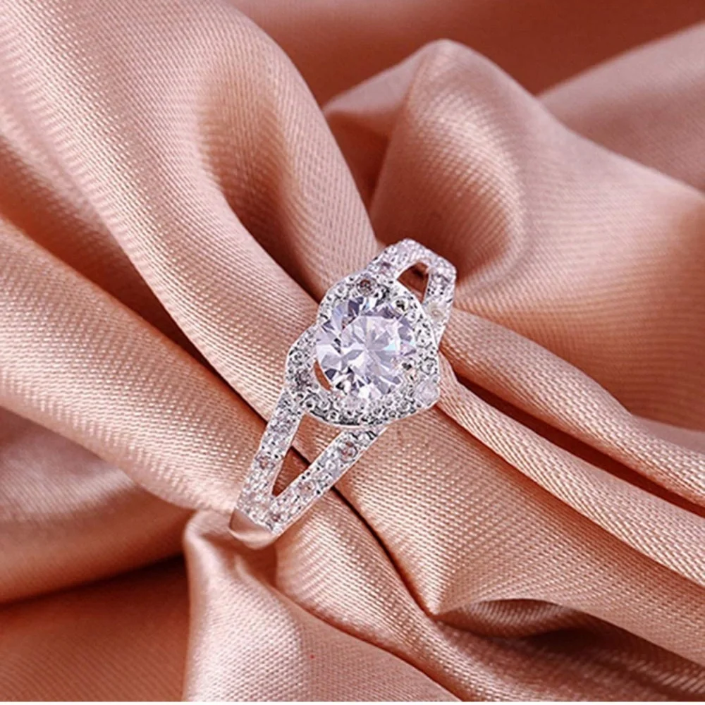 New S925 Sterling Silver Woman’s Elegant White Sapphire Heart Engagement Ring
